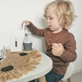 Coffee please! ☕️ 
This cute coffee machine is just the right tool for the little baristas!

📷 @kijkje.bij.annemieke

#trycobaby #pretendplay #woodentoys #toycoffeemachine #woodentoysforkids #woodencoffeemachine