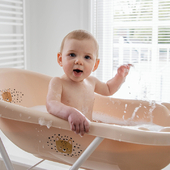 Bath time 🛁⁣
⁣
Available in 4 cute designs:⁣⁣
🐯 Leopard Lenny⁣⁣⁣
🐨 Koala Kyle⁣⁣⁣
🦁 Lion Leo⁣⁣⁣
🦢 Swan Ivy⁣⁣⁣
⁣
⁣
#trycobaby #newin #babybathtime #babybath #babybathtub #newborn #babycare #babypotty #pottytrained #bathroomstyle #cutepotty #kidspotty