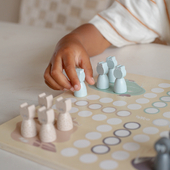 Who doesn't know this classic board game? Playing Ludo has never been more fun! Roll the dice and see who gets to the finish line first! Who is going to win? The frog, polar bear, leopard or the seal? 🐸🐻‍❄️🐆🦭⁣
⁣
⁣
⁣
⁣
⁣
#tryco #trycobaby #woodengames #ludogame #woodenludo #letsplay #familytime